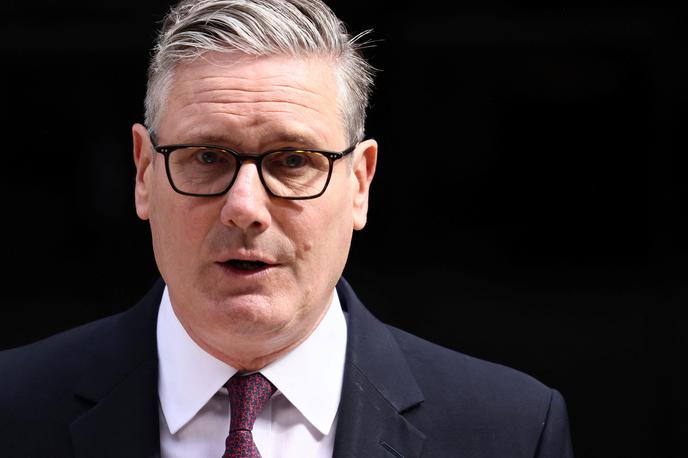 Keir Starmer | Keira Starmerja bo po poročanju britanskega BBC na položaju najverjetneje nasledil 56-letni Andy Burnham. | Foto Reuters