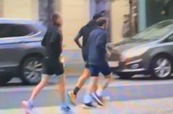 Macrona ujeli med jutranjim tekom po Ljubljani #video