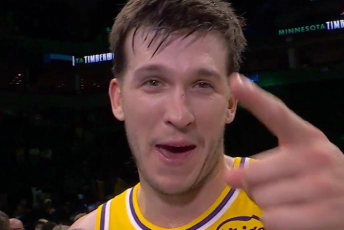 Reaves poslal sporočilo Dončiću #video