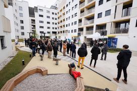 Neprofitna stanovanja v Zeleni jami ob Šmartinski cesti v Ljubljani