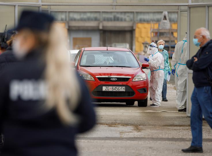 Na Hrvaškem so v torek zabeležili največ smrti od začetka epidemije covid-19. | Foto: Reuters