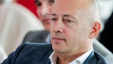 Kaj je najbogatejši Srb želel na obisku pri ministru Počivalšku?
