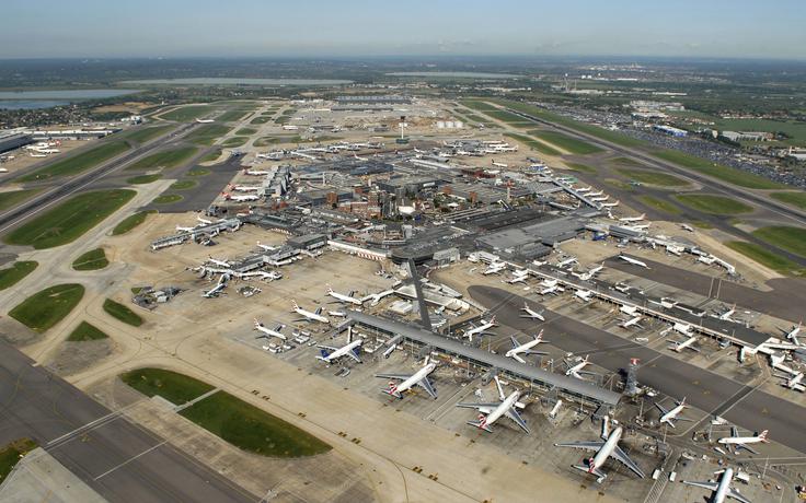 Dnevno je na letališču Heathrow približno 1.300 vzletov in pristankov.   | Foto: Guliverimage