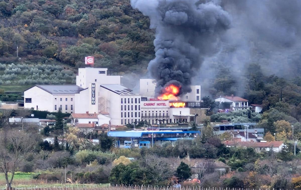požar, igralnica, Mulino, gasilci | Natančen vzrok za požar še ni jasen.  | Foto STA
