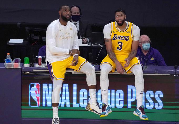 Udarni dvojec Los Angeles Lakers LeBron James in Anthony Davis. Na prvi tekmi sta skupaj dosegla 40 točk.  | Foto: Reuters
