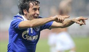 Raul bo kariero končal pri Schalkeju