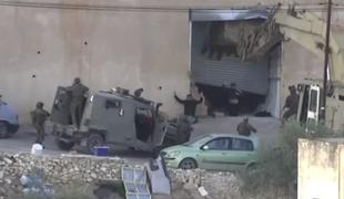 Izraelci hladnokrvno usmrtili Palestinca, ki sta se predala #video