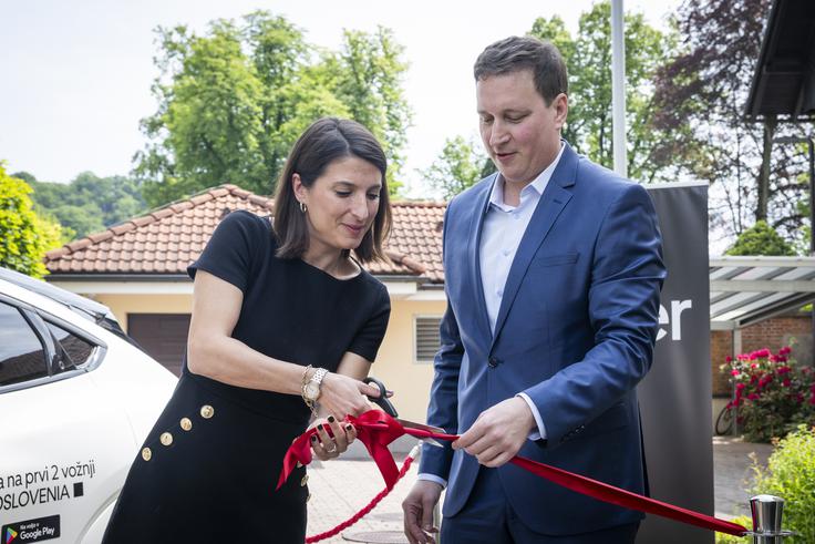 Na slovesnem začetku delovanja Uberja v Ljubljani je bil prisoten tudi Boštjan Koritnik, podžupan Ljubljane, zadolžen za področji digitalizacije in šolstva. | Foto: Bojan Puhek