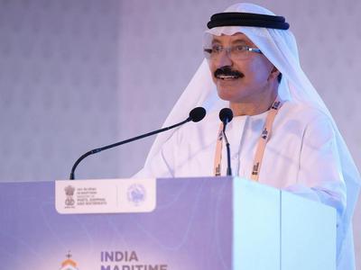 Novi dokumenti razkrivajo: Epstein pomagal Arabcem pri iskanju poti do Luke Koper