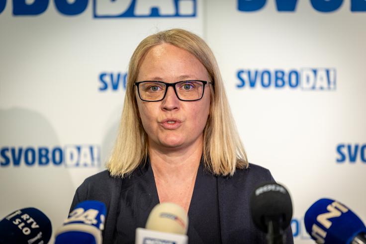Tamara Kozlovič (Svoboda) je izpostavila, da je pobudo, da se o predlogu zakona opravi javna predstavitev, podpisalo 40 poslancev. "Ne pet ali šest, ampak 40," je poudarila Kozlovič. | Foto: Gaja Hanuna