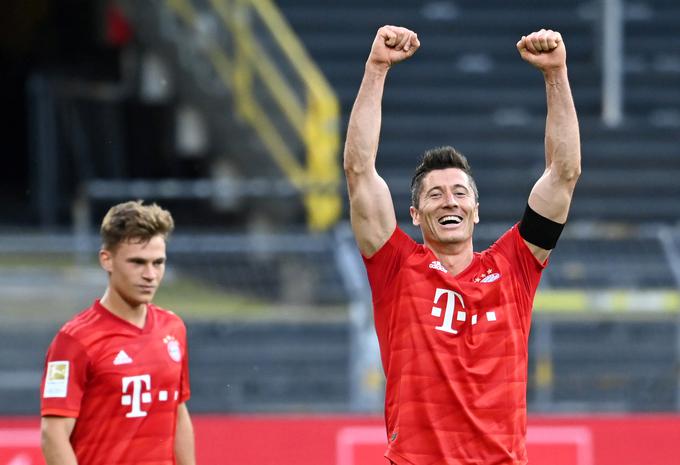 Robert Lewandowski je v tej sezoni v dresu Bayerna v vseh tekmovanjih dosegel že izjemnih 41 zadetkov. Tokrat se ni vpisal med strelce, a je njegov Bayern kljub temu vknjižil tri točke. | Foto: Reuters