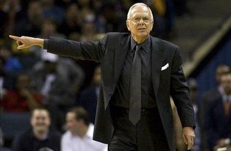 Larry Brown ni več trener risov