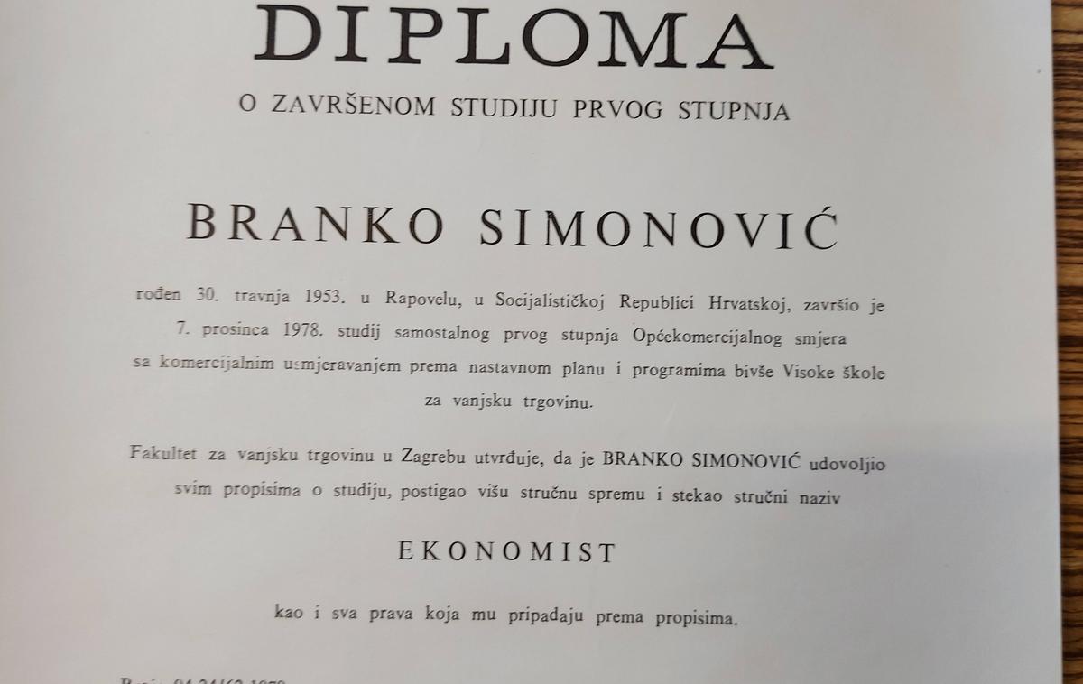 Diploma Branka Simonoviča | Foto STA