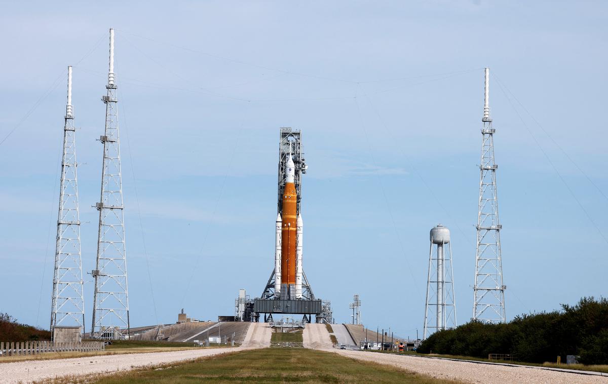 Izstrelitev rakete | Raketa Space Launch System (SLS) bo v okviru misije Artemis v vesolje ponesla modul Orion, ki bo obkrožil Luno, v prihodnjih misijah pa naj bi tja ponesla tudi ljudi. | Foto Reuters