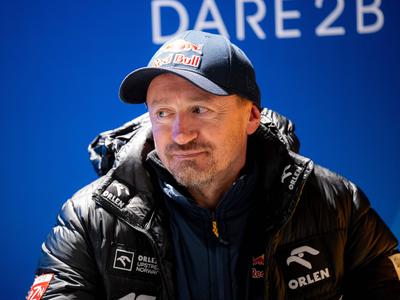 Rdeča luča za Adama Malysza in potrditev dveh velikih imen