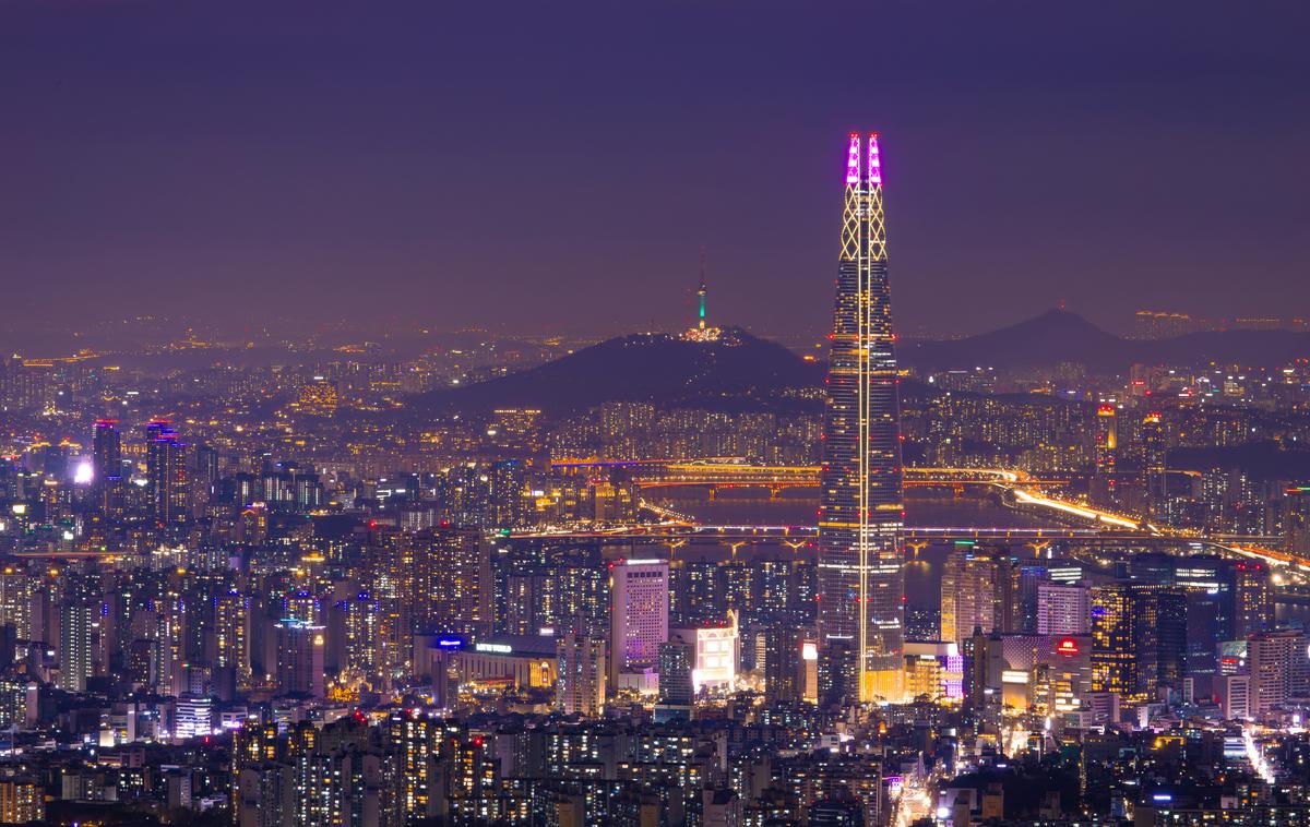Seul | Zaradi hekerskega napada na SK Telecom je bilo ogroženih okrog 27 milijonov ljudi, kar je približno polovica vseh državljanov Južne Koreje.  | Foto Shutterstock