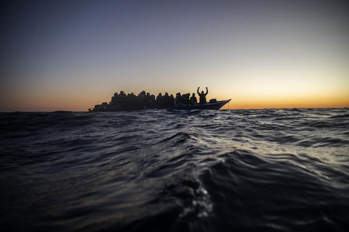 migranti | V dveh reševalnih operacijah v Sredozemskem morju so danes rešili več kot sto ljudi.  | Foto Guliverimage