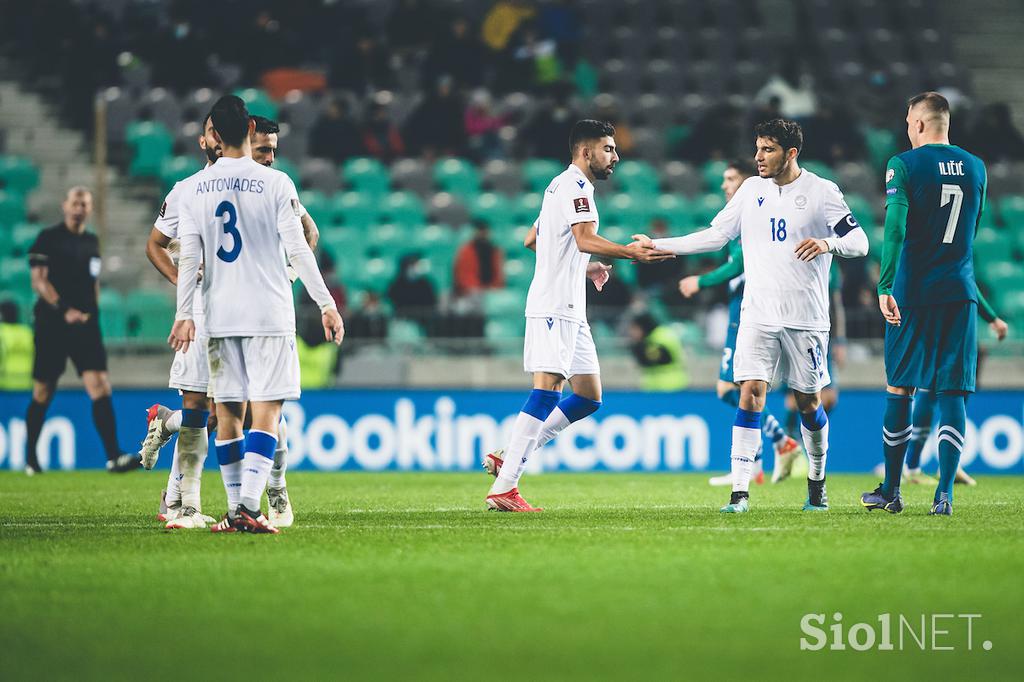 Slovenija : Ciper, Stožice, kvalifikacije za SP