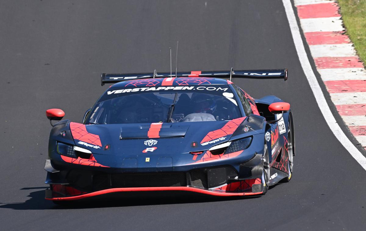 Max Verstappen Ferrari 296 GT3 | Max Verstappen v dirkalnem avtomobilu Ferrari 296 GT3 na Nürburgringu. | Foto Guliverimage