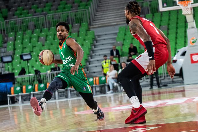 Yogi Ferrer Cedevita Olimpija | Yogi Ferrell je dal v prvem polčasu šest točk, zadnji koš ob zvoku sirene. | Foto Nik Moder/Sportida