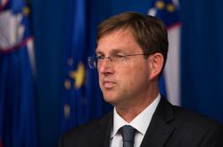 Cerar upa, da bodo v slovenski privatizaciji sodelovali tudi Francozi