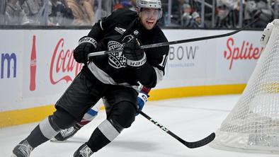 Kralji po kazenskih strelih izgubili doma, Kopitar med podajalci