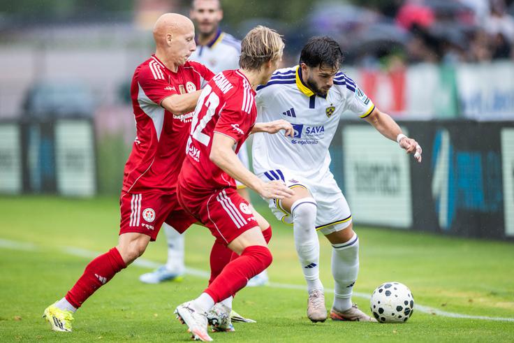 NK Aluminij : NK Maribor | Foto: Jure Banfi