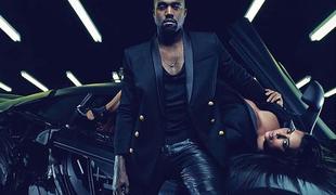 Kanye West spet preureja omaro Kim Kardashian