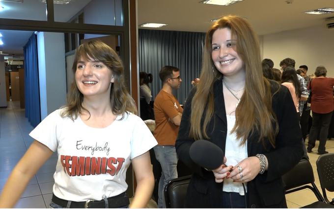 Lara in Florencia, študentki mednarodnih odnosov, obiskujeta tečaj slovenščine. | Foto: 