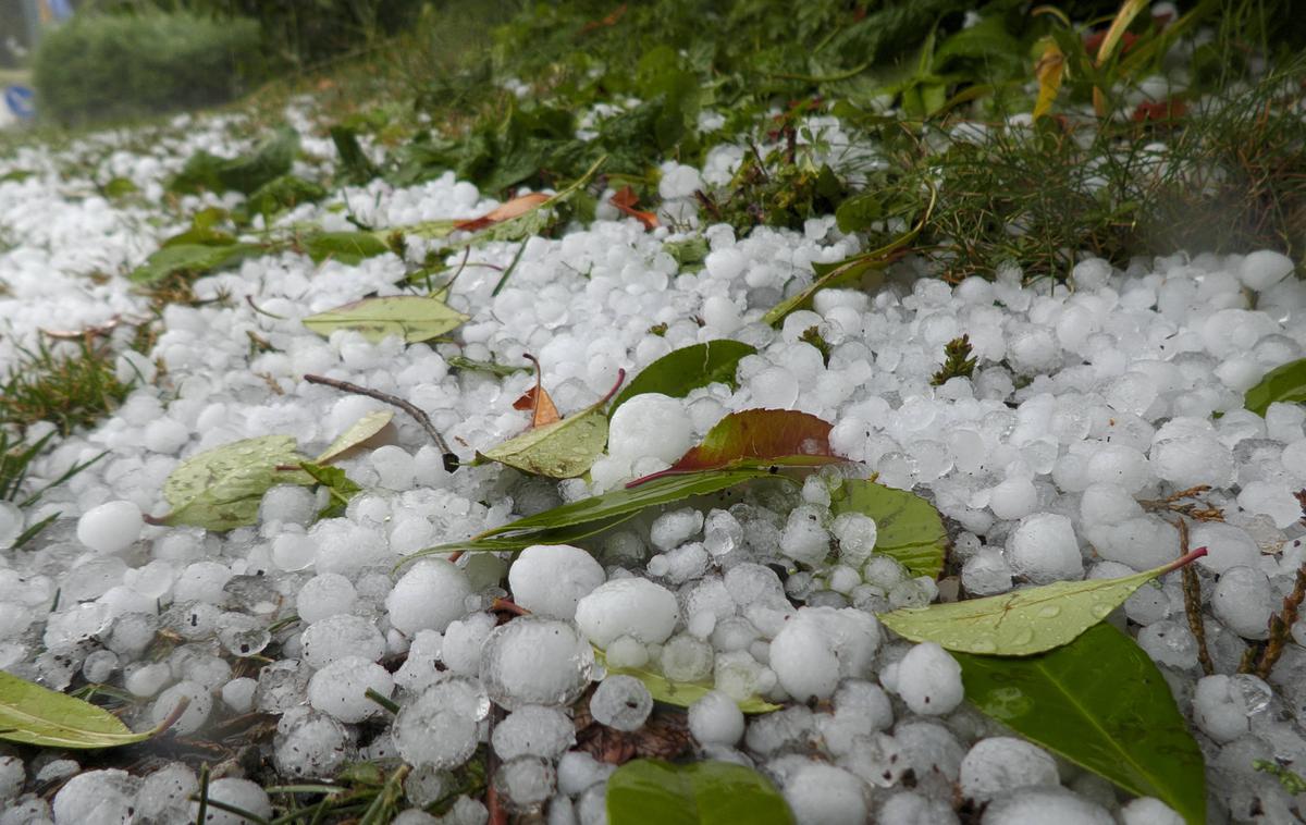 toča, vreme, Avstrija, Tirolska | Evakuacije prebivalcev in čiščenje prizadetih območij so še v teku. | Foto Reuters
