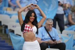 Najbolj vroča hrvaška navijačica že v Berlinu, kjer čaka prvo tekmo