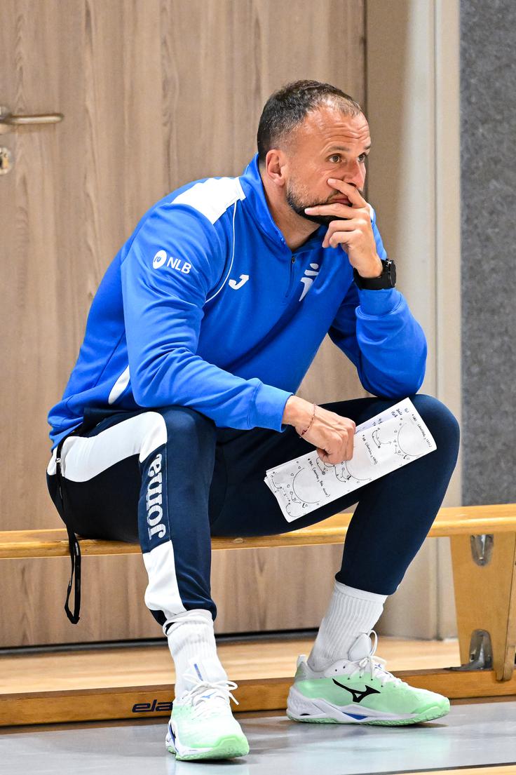 "V Črni gori smo prikazali eno naših najslabših tekem, kljub temu pa dosegli zmago. Tudi to govori o določeni širini in kakovosti, ki jo premore naša reprezentanca." | Foto: Aleš Fevžer