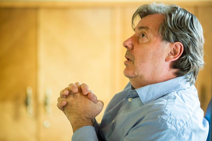 "Agrokor je bil država v državi. Ne le zaradi političnih navez, ampak tudi banalnih stvari, ki so neprimerne za kako evropsko državo. Bil je pomemben lastnik medijev in hkrati lastnik podjetja Tisak, ki distribuira časopise." | Foto: Vid Ponikvar