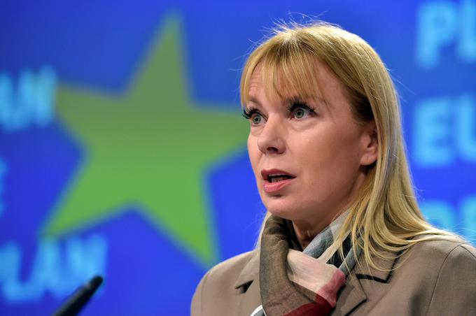 Evropska komisarka Elzbieta Bienkowska, ki je odgovorna tudi za Volkswagnovo afero goljufanja na okoljskih testih, t.i. dieselgate. | Foto: Reuters
