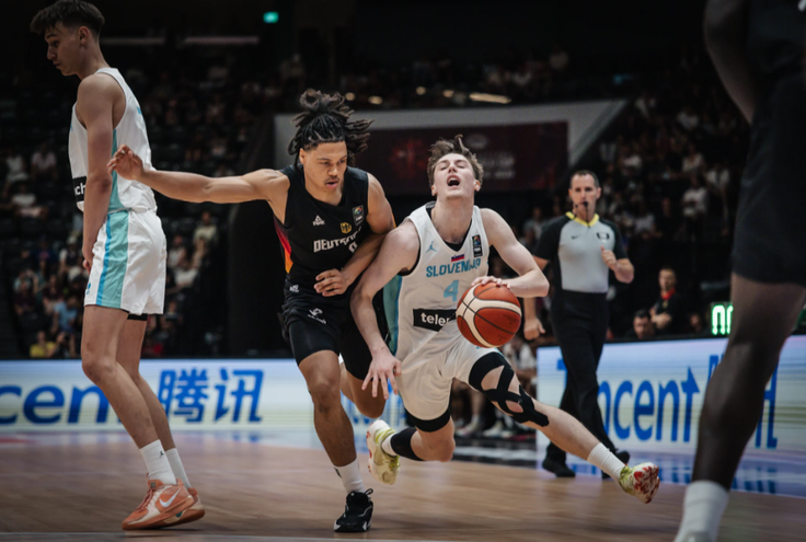 Mark Padjen je dosegel 23 točk. | Foto: FIBA