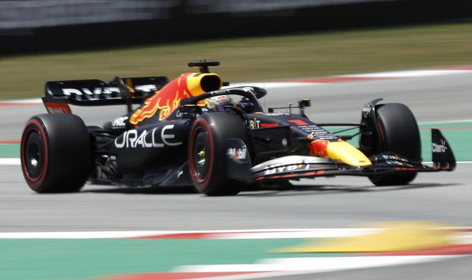 Max Verstappen je moral zaradi okvare na pogonskem sklopu prekiniti zadnji hiter krog. | Foto: Reuters