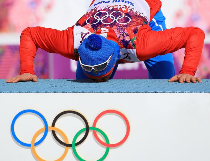 Ruski tekač na smučeh, Aleksander Legkov, je v Sočiju zmagal na 50-kilometrski razdalji. Pozneje je padel na dopinškem testu. | Foto: Guliverimage/Getty Images