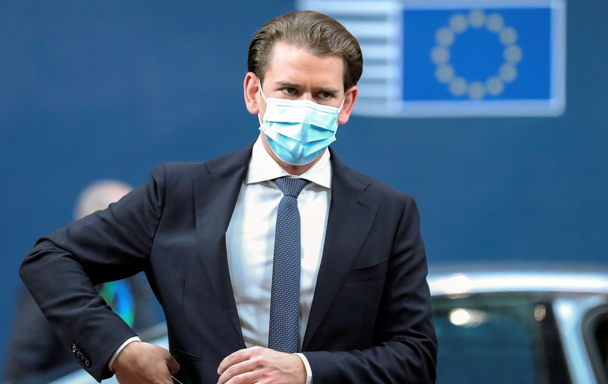 Sebastian Kurz | Avstrijski kancler Sebastian Kurz je državljane opozoril, naj se pripravijo na "zahtevno jesen in zimo", na "izjemno težke čase" z omejitvami, nujnimi ukrepi in odpovedovanjem.  | Foto Reuters