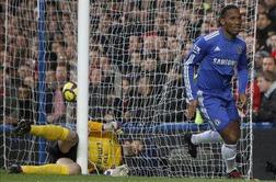 Chelsea dobil derbi in se vrnil na vrh