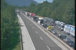 Štajerska avtocesta zaprta zaradi prometne nesreče