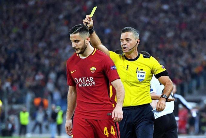 Damir Skomina je evropsko sezono 2017/18 sklenil z neprepričljivim sojenjem na dvoboju v Rimu. | Foto: Twitter - Voranc