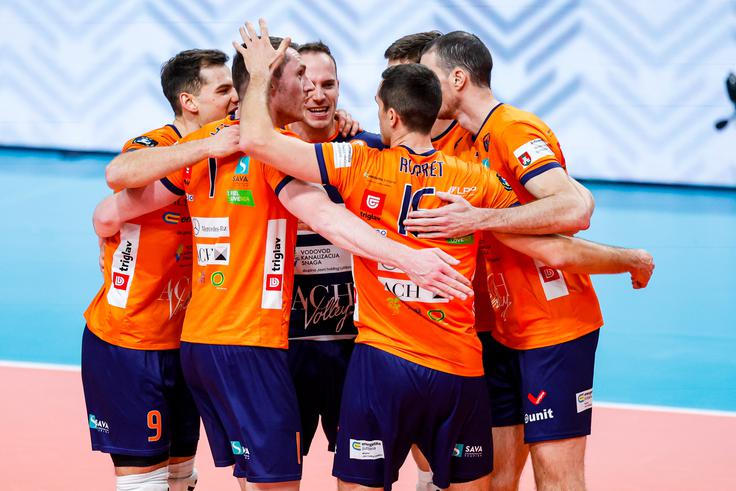 ACH Volley pred pokalom čaka še tekma lige prvakov - v sredo bodo gostovali v Turčiji. | Foto: Aleš Fevžer