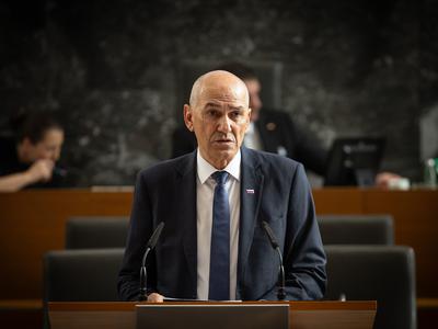 Janša: Za vse bodo veljala enaka pravila. Želim si sistematičnega in dolgočasnega mandata. #vŽivo