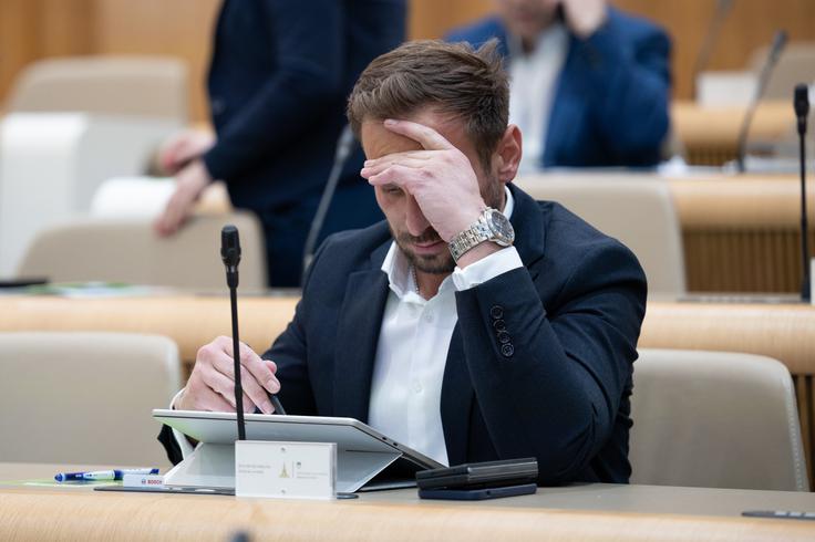 Davidu Klobasi so pred dnevi zaradi alkoholiziranosti za volanom vzeli vozniški izpit.  | Foto: STA