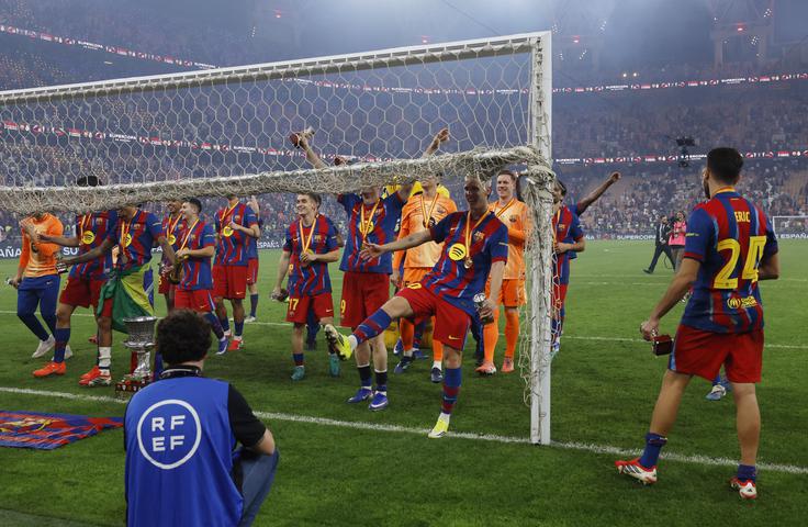 Barcelona je ubranila superpokalni naslov v Španiji. | Foto: Reuters