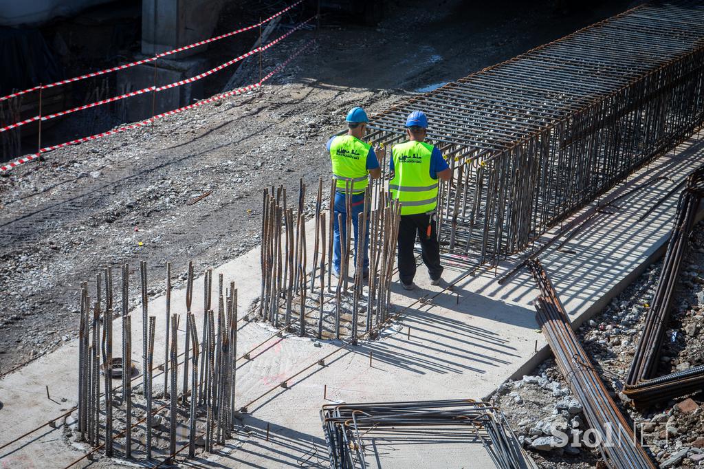 Gradbišče nadomestnega železniškega nadvoza na Dunajski