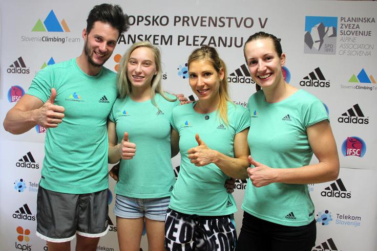 Na evropskem prvenstvu v Münchnu je osvojila zlato v kombinaciji in srebro v balvanih. (Na fotografiji z reprezentančnimi kolegi Jernejem Kruderjem, Mino Markovič in Katjo Kadič). | Foto: Manca Čujež