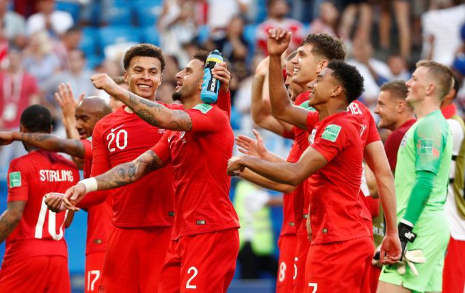 Slavje Angležev po uvrstitvi v polfinale. | Foto: Reuters