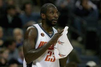 Richardson zamenjal Charlotte za Phoenix