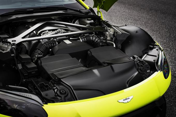 Aston Martinu so motor priskrbeli pri Mercedesovem oddelku AMG. | Foto: Aston Martin